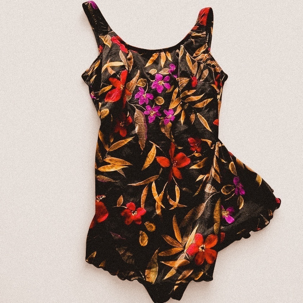 Vintage black 80s floral tropical ruffle skirt one piece swimsuit size 14 Large